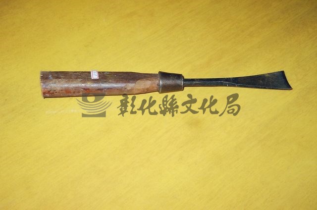 作品(木柄圓刀)的圖檔，共1張