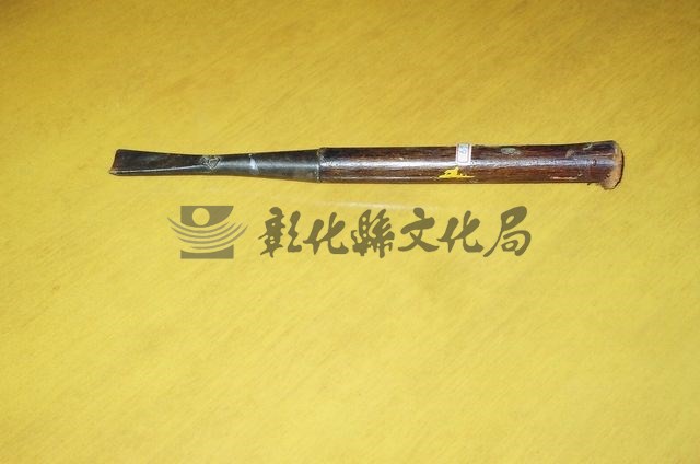 作品(木柄圓刀)的圖檔，共1張