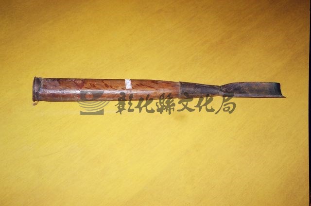 作品(木柄圓刀)的圖檔，共1張