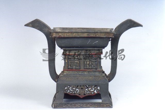 作品(福壽公媽爐（錫）一只)的圖檔，共1張