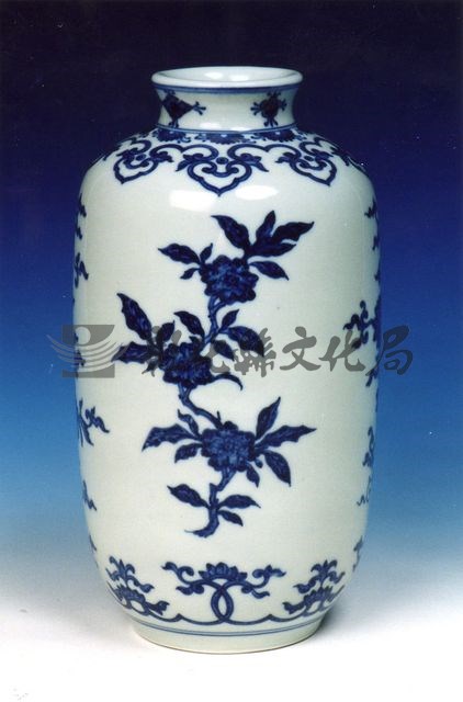作品(仿清雍正青花折枝花瓶)的圖檔，共1張