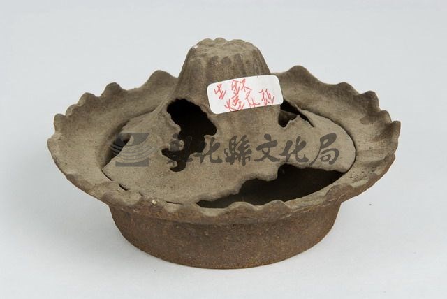 作品(生鐵煙灰缸)的圖檔，共2張