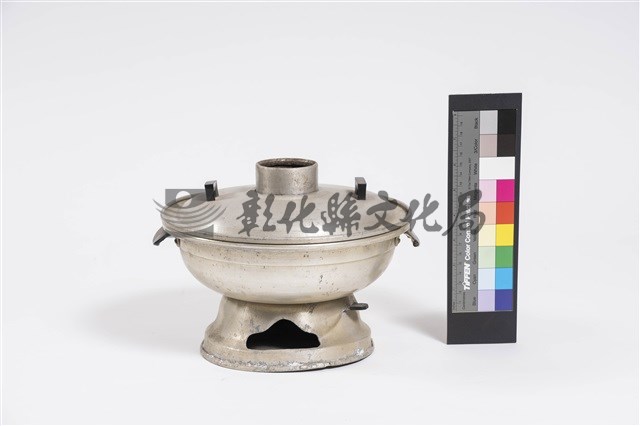 作品(鐵火鍋)的圖檔，共2張
