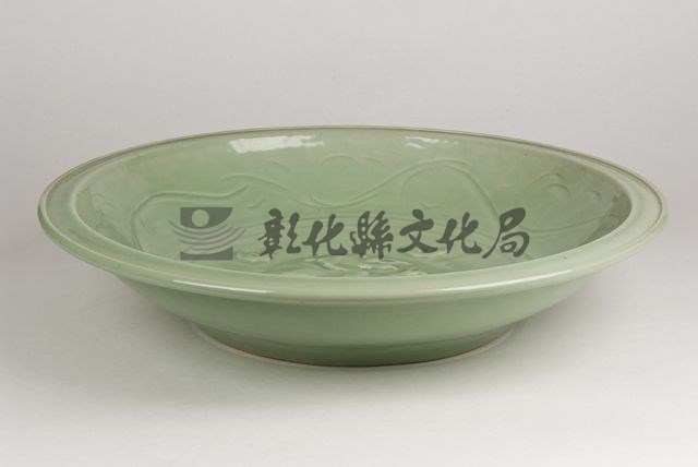 作品(仿宋龍泉龍紋盤)的圖檔，共2張