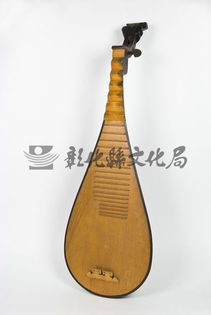 作品(南管琵琶)的圖檔，共2張