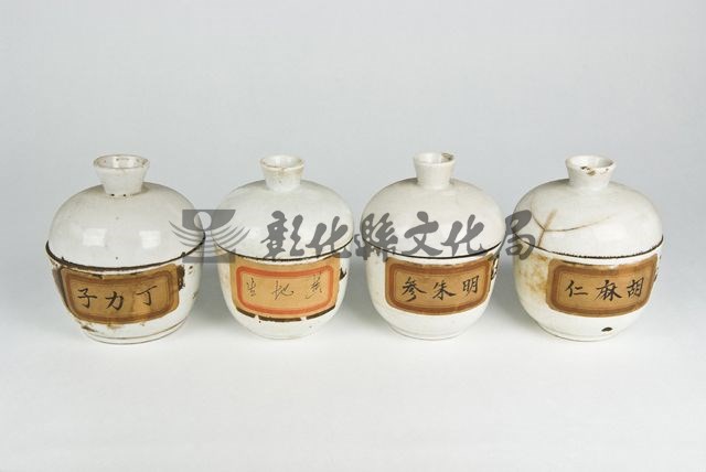 作品(白瓷中藥罐(四件))的圖檔，共2張
