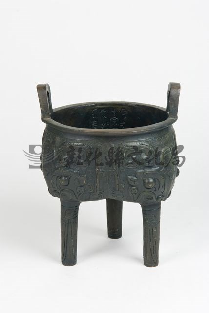 作品(仿商青銅器  獻侯鼎)的圖檔，共2張